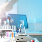 L’Approccio Innovativo nell’Educazione Scientifica: Insegnare Scienza in Modo Coinvolgente e Moderno